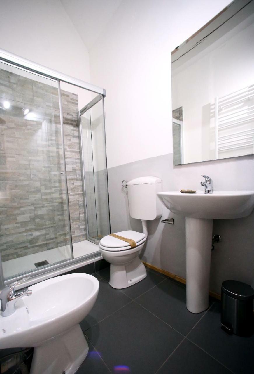 Hotel Ermi Sona Zewnętrze zdjęcie